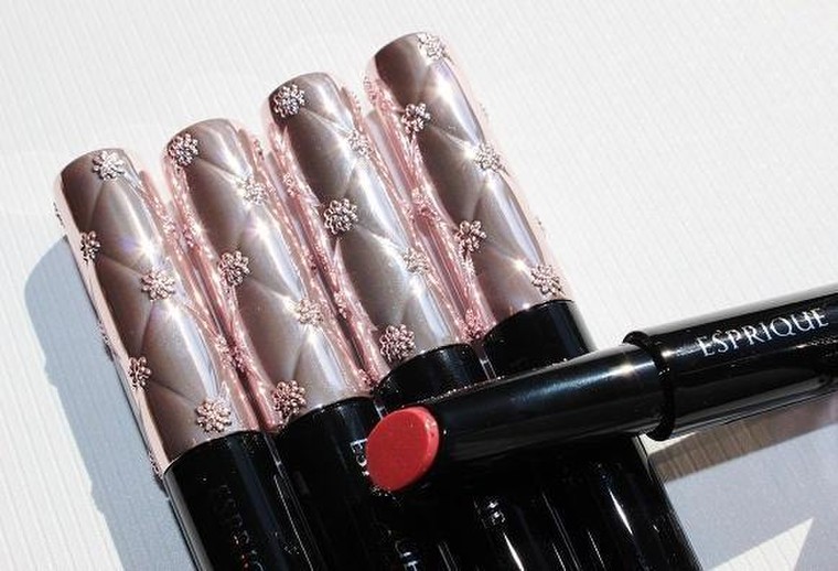 贅沢オイルインルージュ べたつかない とろけるリップ エスプリーク ルージュグラッセ その1 関口まゆみさんのブログ Cosme アットコスメ 贅沢オイルインルージュ べたつかない とろけるリップ エスプリーク ルージュグラッセ その1 関口まゆみさんのブログ Cosme アットコスメ