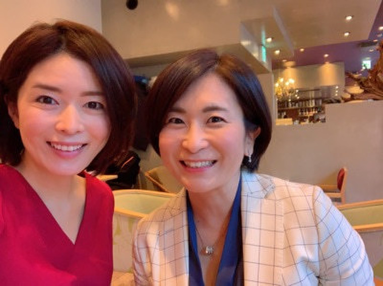 ショッピング同行 カサカサしやすい冬も 色とツヤがキープできるリップに 吉村直子さんのブログ Cosme アットコスメ ショッピング同行 カサカサしやすい冬も 色とツヤがキープできるリップに 吉村直子さんのブログ Cosme アットコスメ