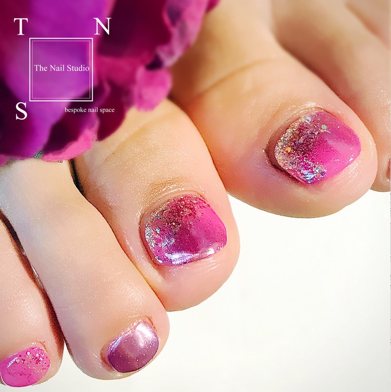 Foot Nail アクセントミラーネイル The Nail Studioさんのブログ Cosme アットコスメ