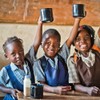 CLARINS×Mary’s Meals  空腹の子どもに学びの場で毎日の食事を提供