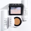 復刻マーブルパウダーも残りわずか！光を味方につけるベースアイテムをチェックして。 / NARS の画像