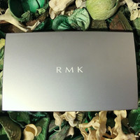 Rmk カジュアルソリッド ファンデーションの公式商品情報 美容 化粧品情報はアットコスメ Rmk カジュアルソリッド ファンデーションの公式商品情報 美容 化粧品情報はアットコスメ
