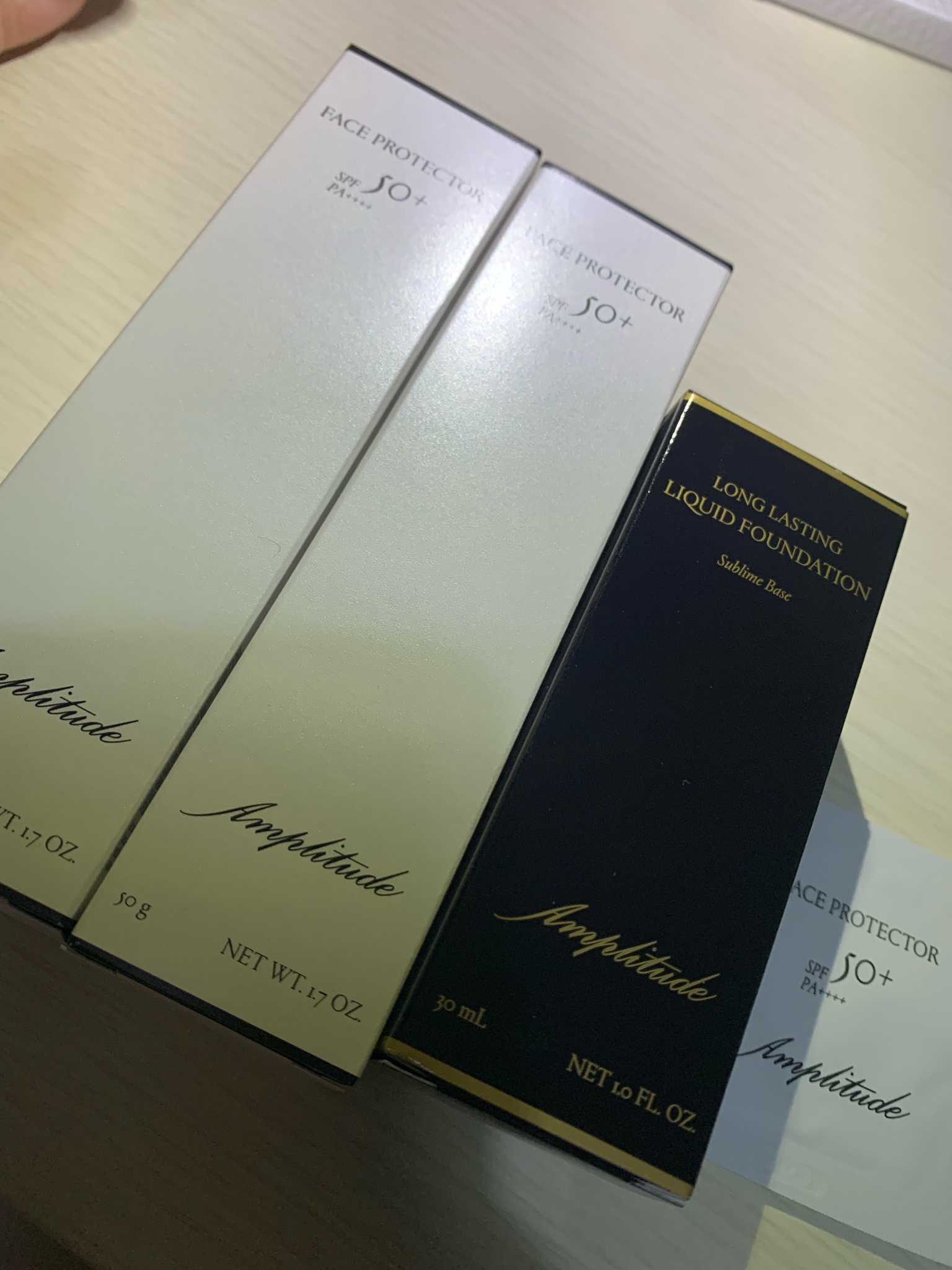 Amplitude(アンプリチュード) / フェイスプロテクターの公式商品