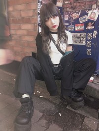 こうゆう服ってどこでうってるんでしょうか こんにちは Q A Cosme アットコスメ