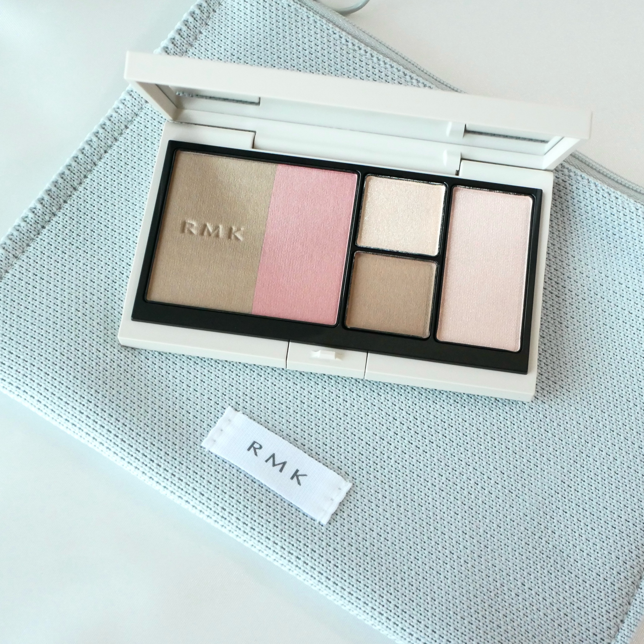 RMK / RMK シェイド & グロウ フェイスパレットの公式商品情報