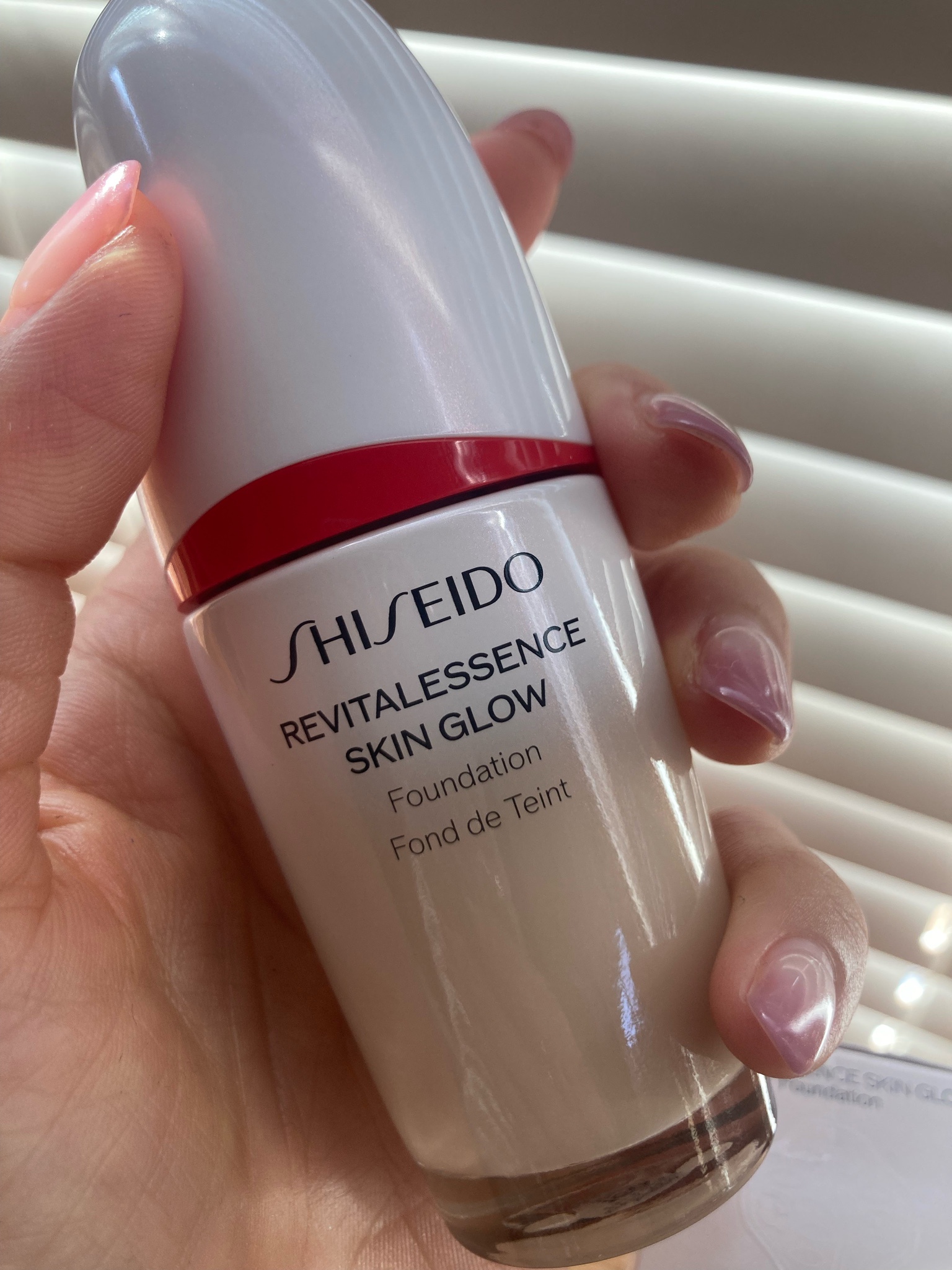 SHISEIDO / エッセンス スキングロウ ファンデーション 160 Shellの