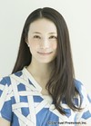 添付画像のような色のチークは何色というのでしょうか？