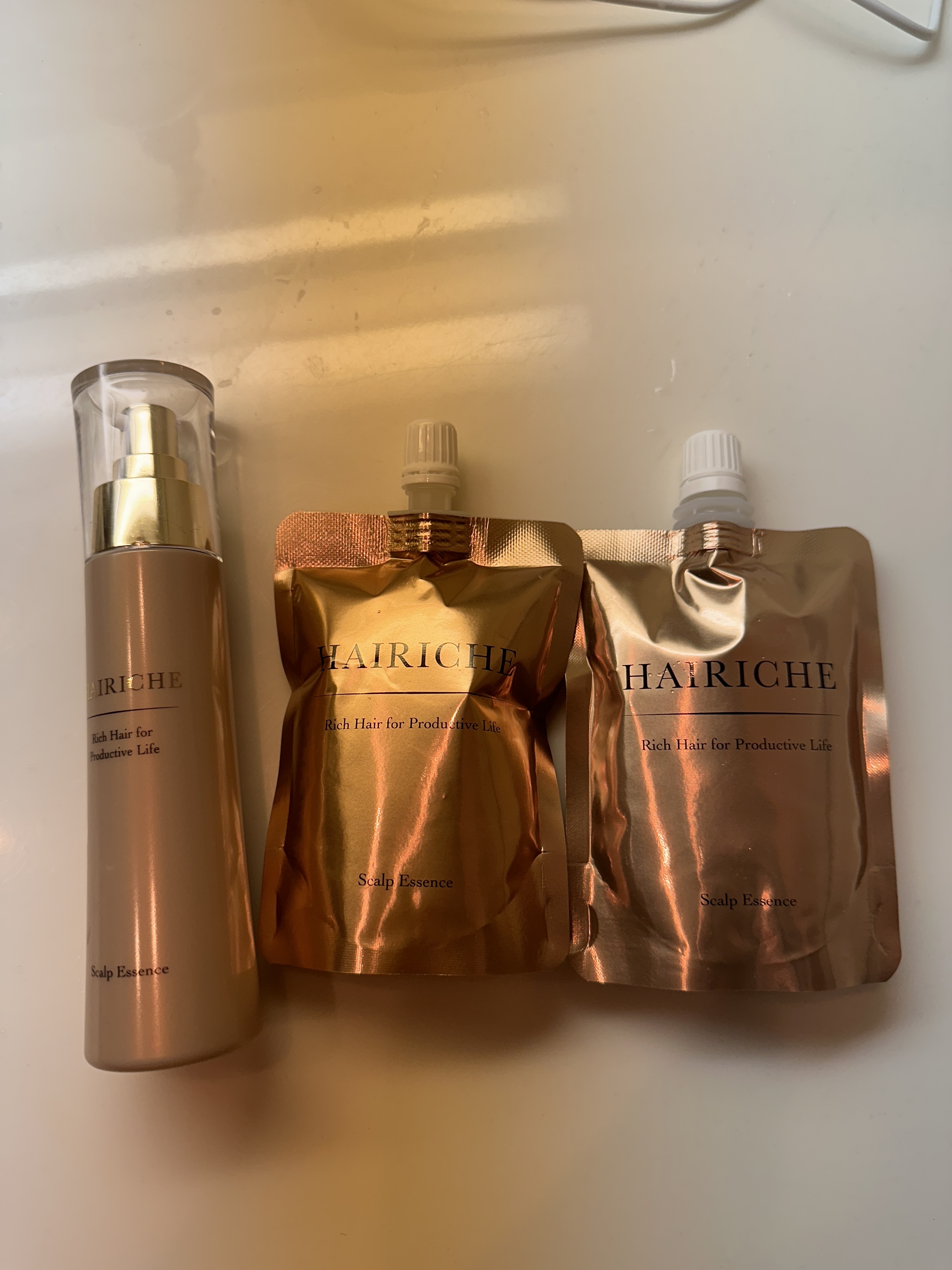 ヘアリシェ 薬用スカルプエッセンス 100ｇ ＋詰替1個　トリートメント ヘアリシェ 薬用スカルプエッセンス | 【公式】HAIRICHE(ヘアリシェ)