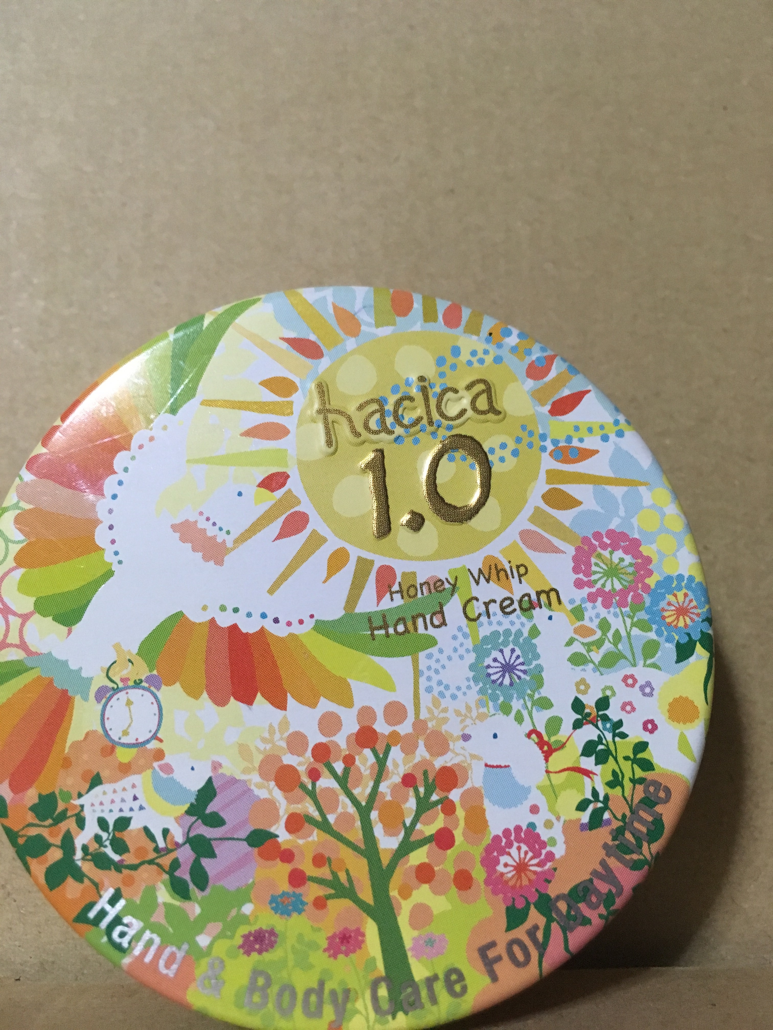 hacica ハチカ ハニーホイップ ハンドクリーム シトラス 70g × 4個 hacica ハチカ ハニーホイップ ハンドクリーム シトラス 70g × 4