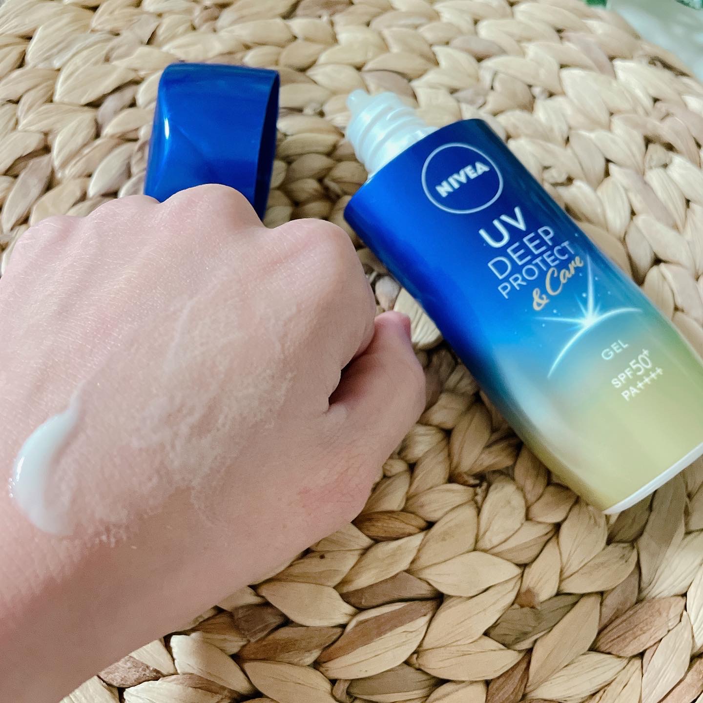新年の贈り物 NIVEA UV ディープ プロテクトケア ジェル 80g