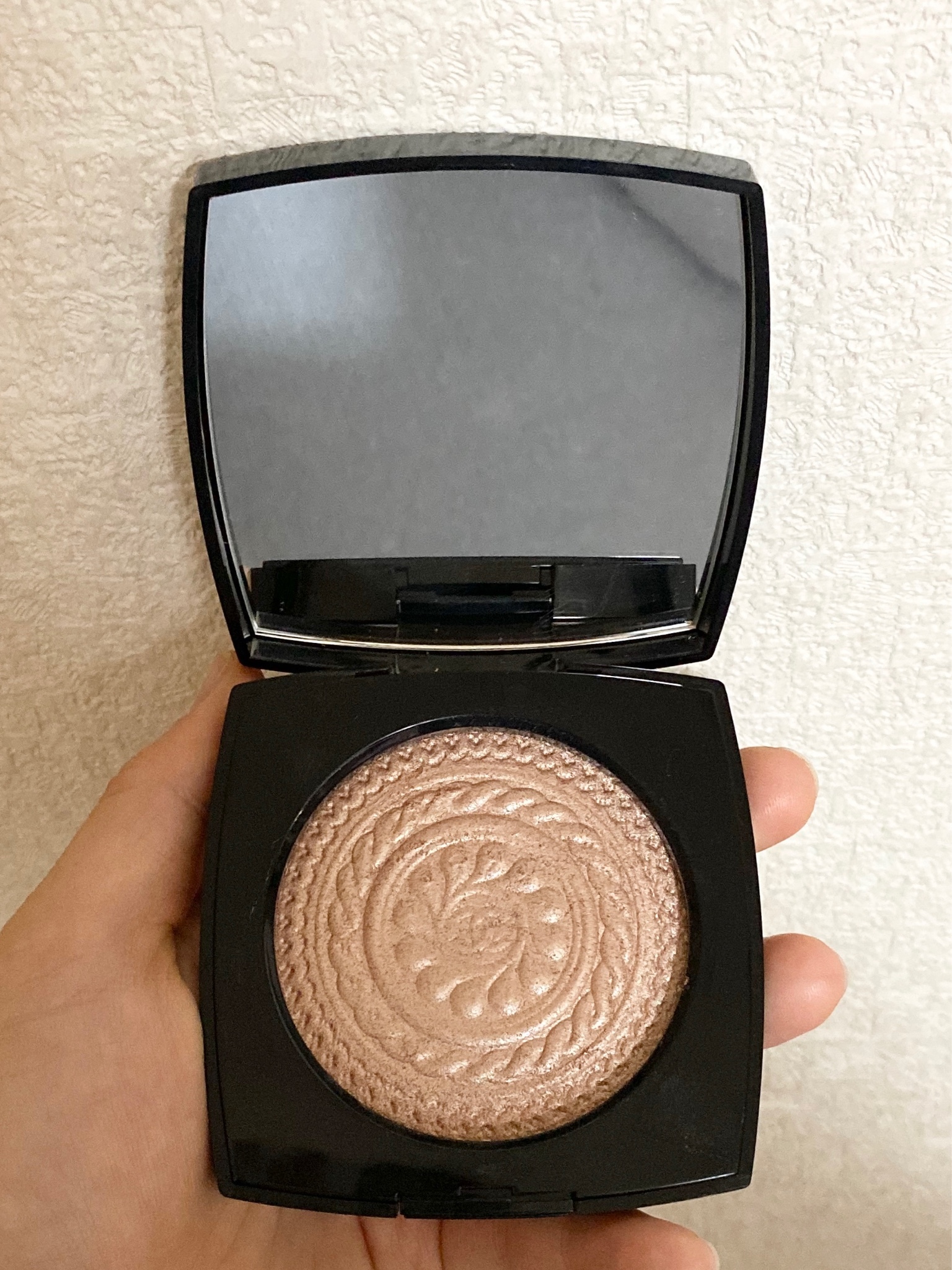 シャネル / エクラ マニェティク ドゥ シャネルの公式商品情報