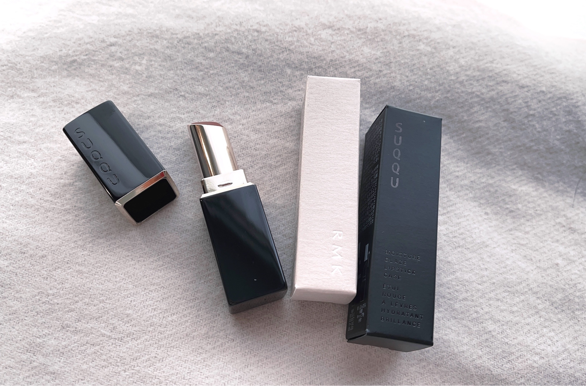SUQQU(スック) / モイスチャー グレイズ リップスティックの公式