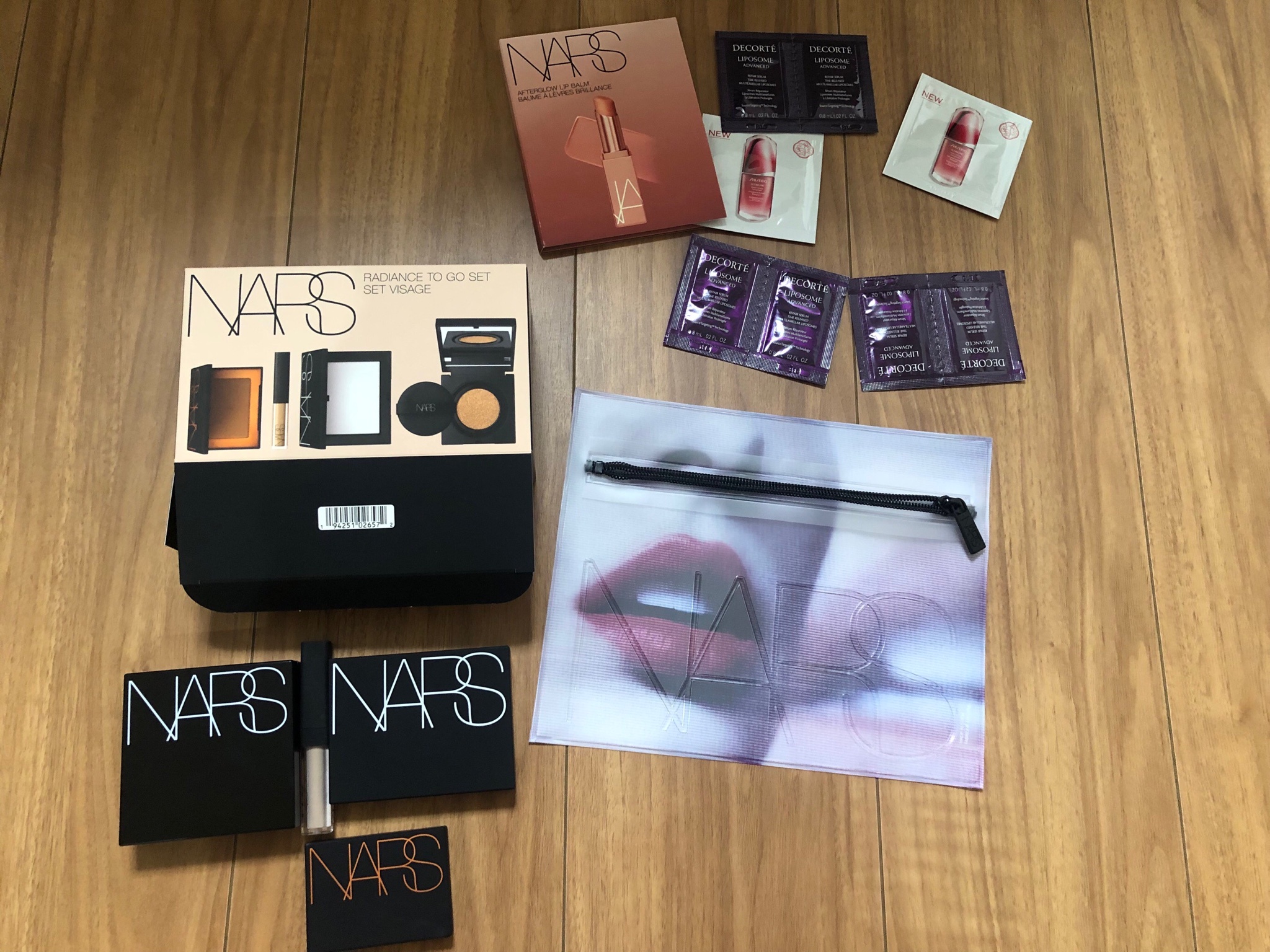 NARS / ラディアンス TO GO セットの公式商品情報｜美容・化粧品情報は