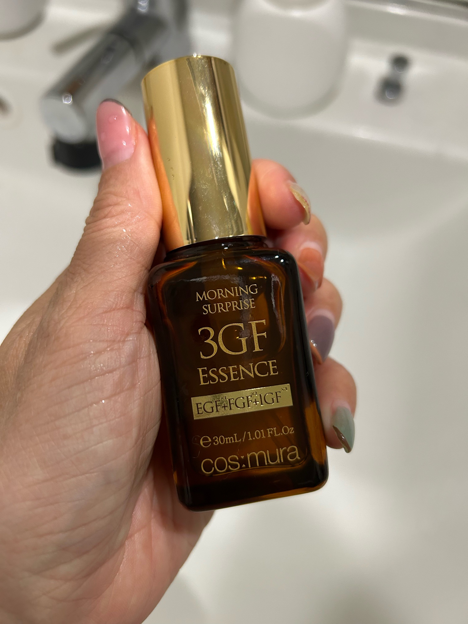 cosmura / MORNING SURPRISE 3GF ESSENCE 30mlの公式商品情報