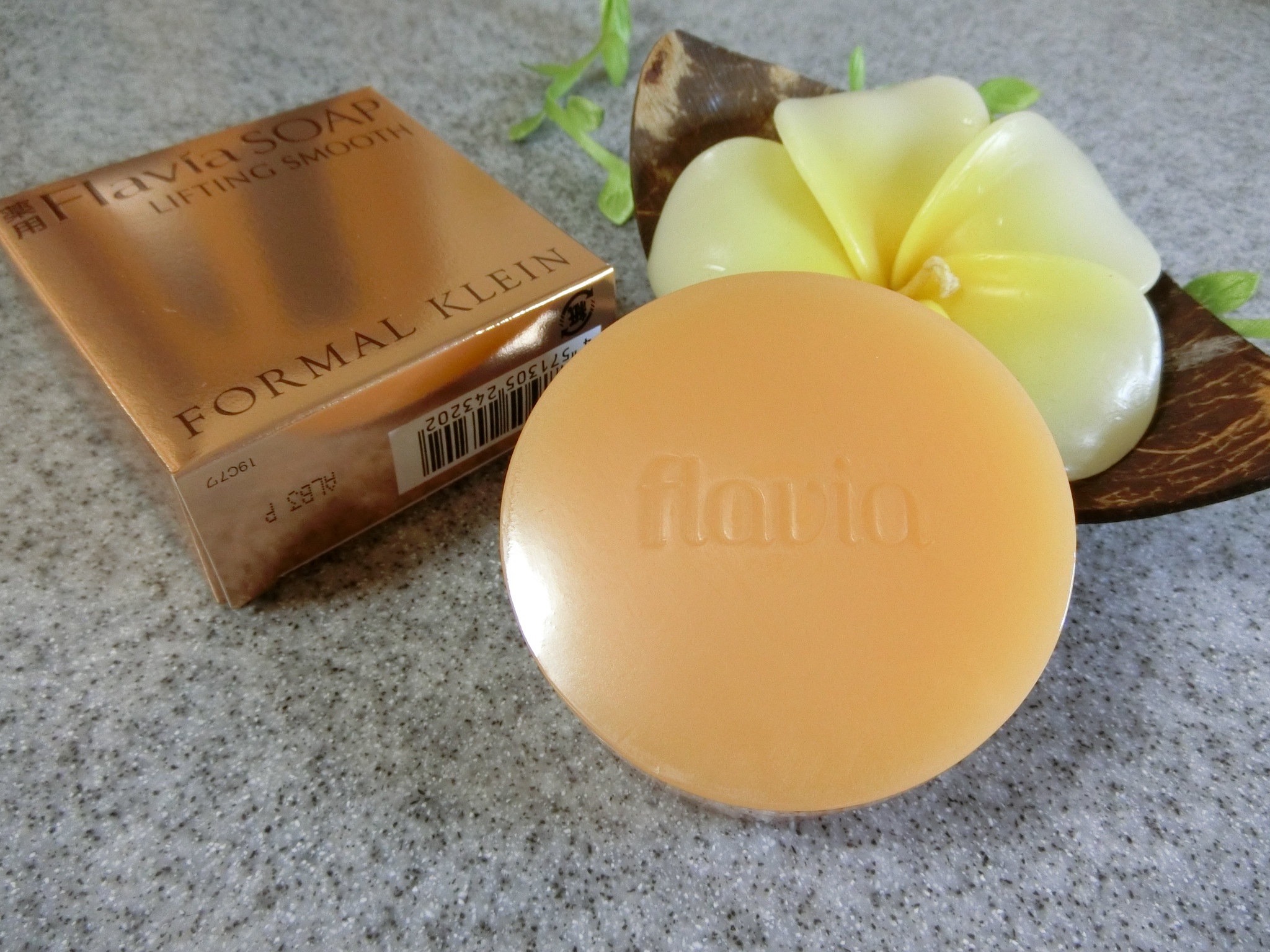 Flavia SOAP ミニ洗顔セット - 洗顔料