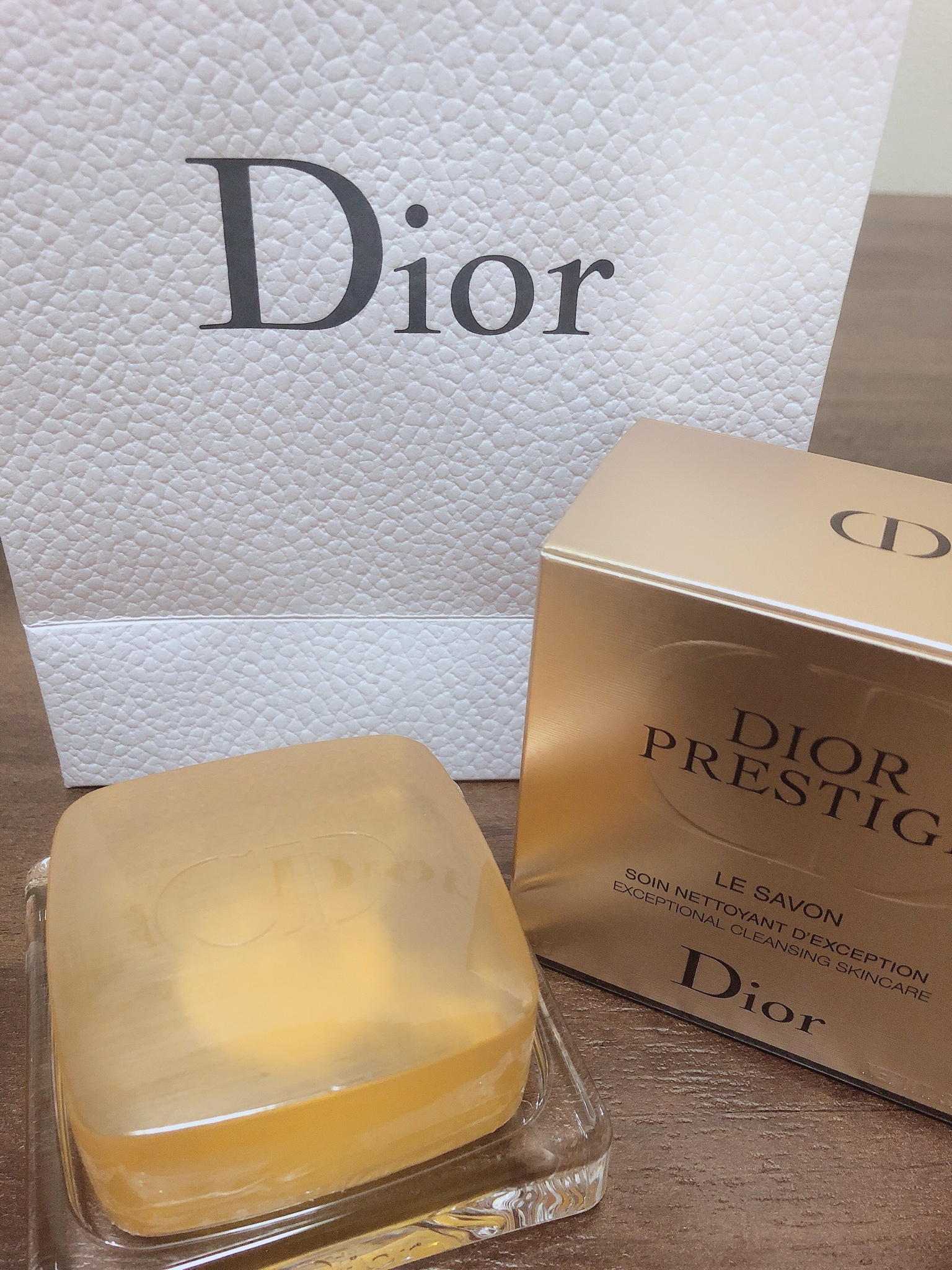 ☆新品☆ Dior プレステージ ル サヴォン ソープディッシュ+サンプル 