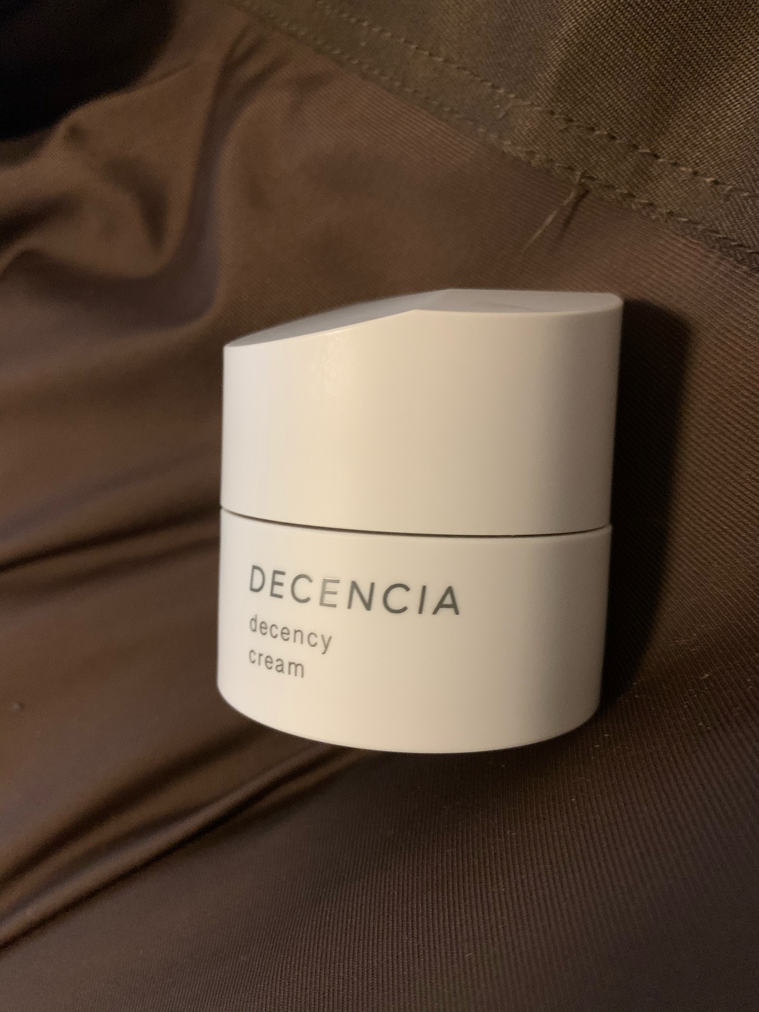 DECENCIA(ディセンシア) / ディセンシー クリームの公式商品情報｜美容 