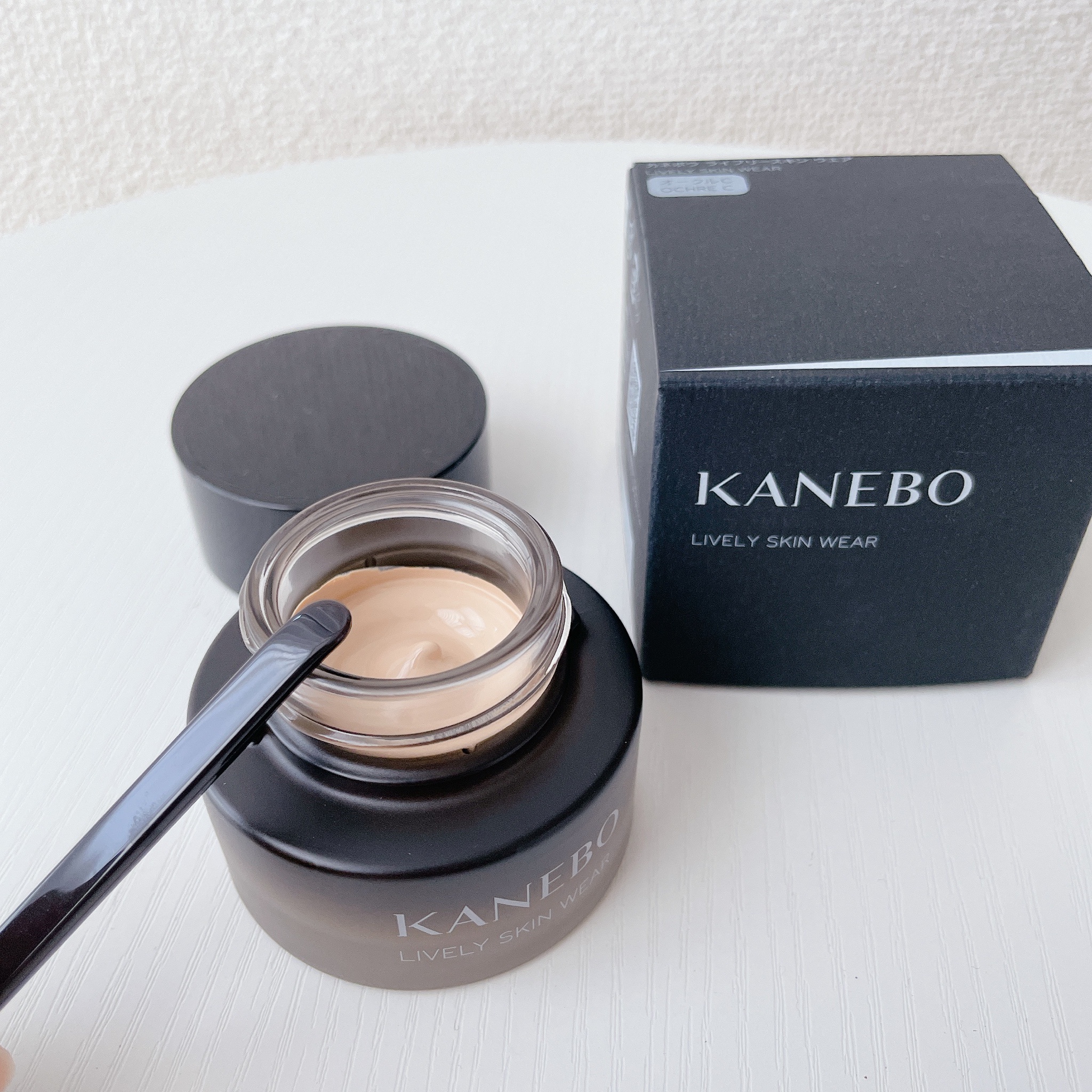 KANEBO / カネボウ ライブリースキン ウェア オークルCの公式商品情報 ...