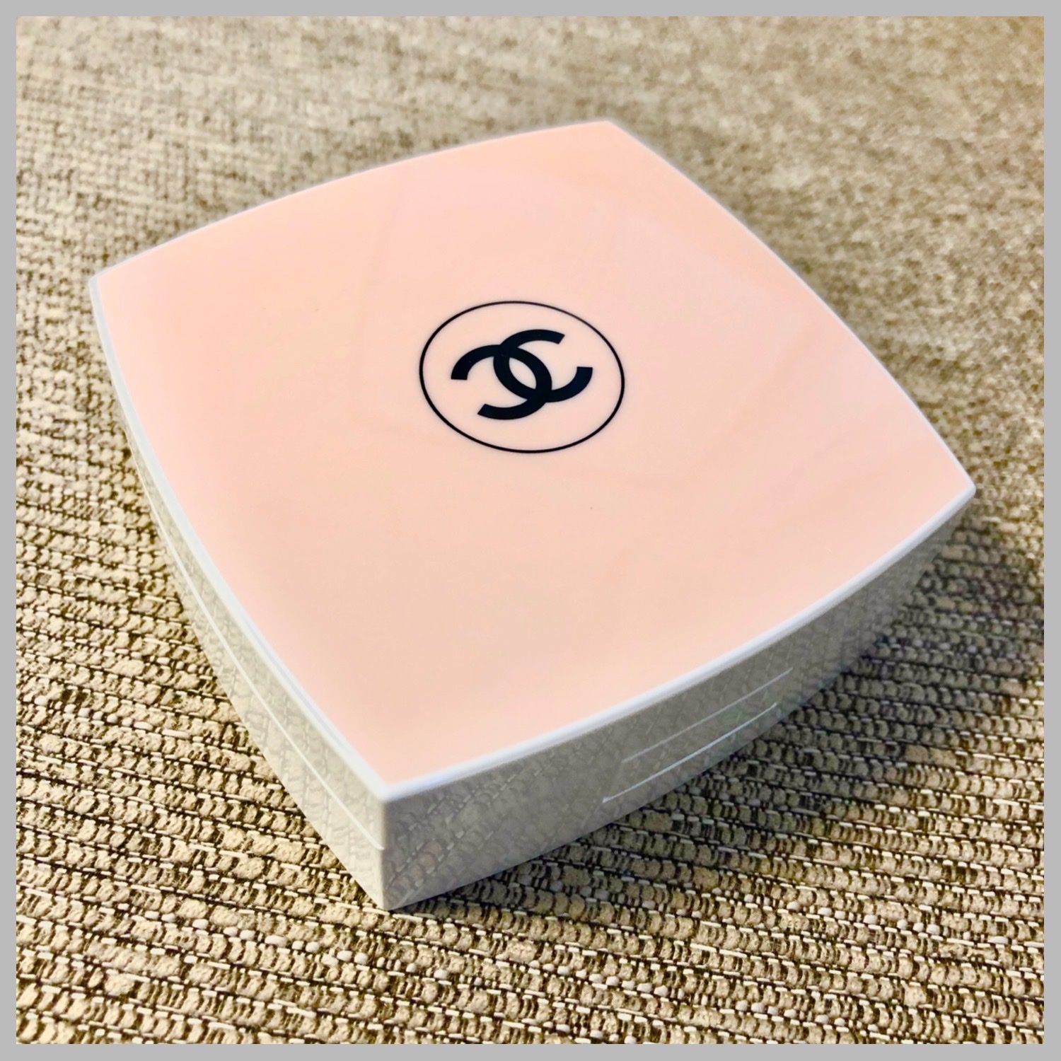 シャネル / ル ブラン トーン-アップ ロージー タッチの公式商品