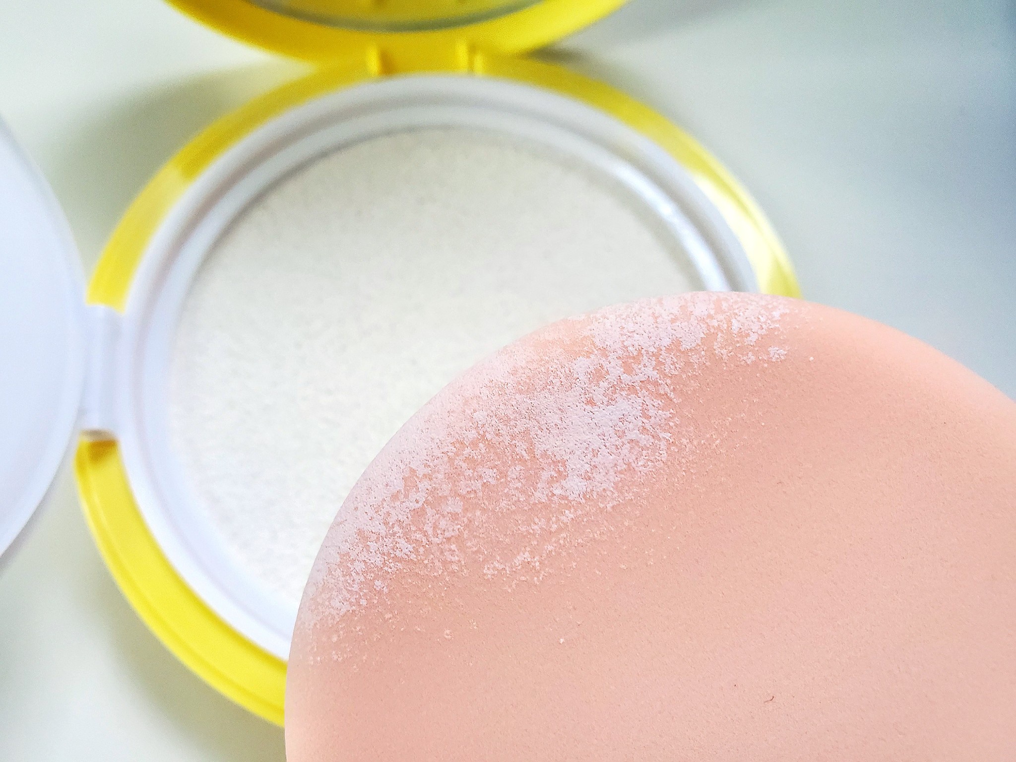 ベースメイクMEGOOD BEAUTY mgb skin GLOW SUN CUSHION