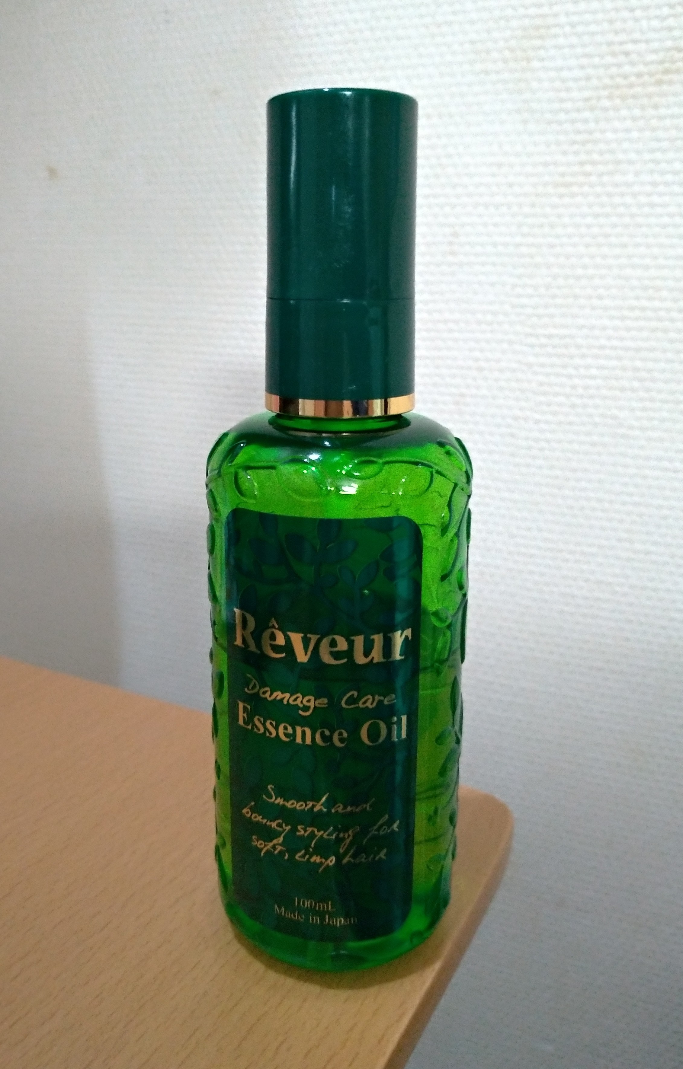 Reveur(レヴール) / ダメージケア エッセンスオイルの公式商品情報 