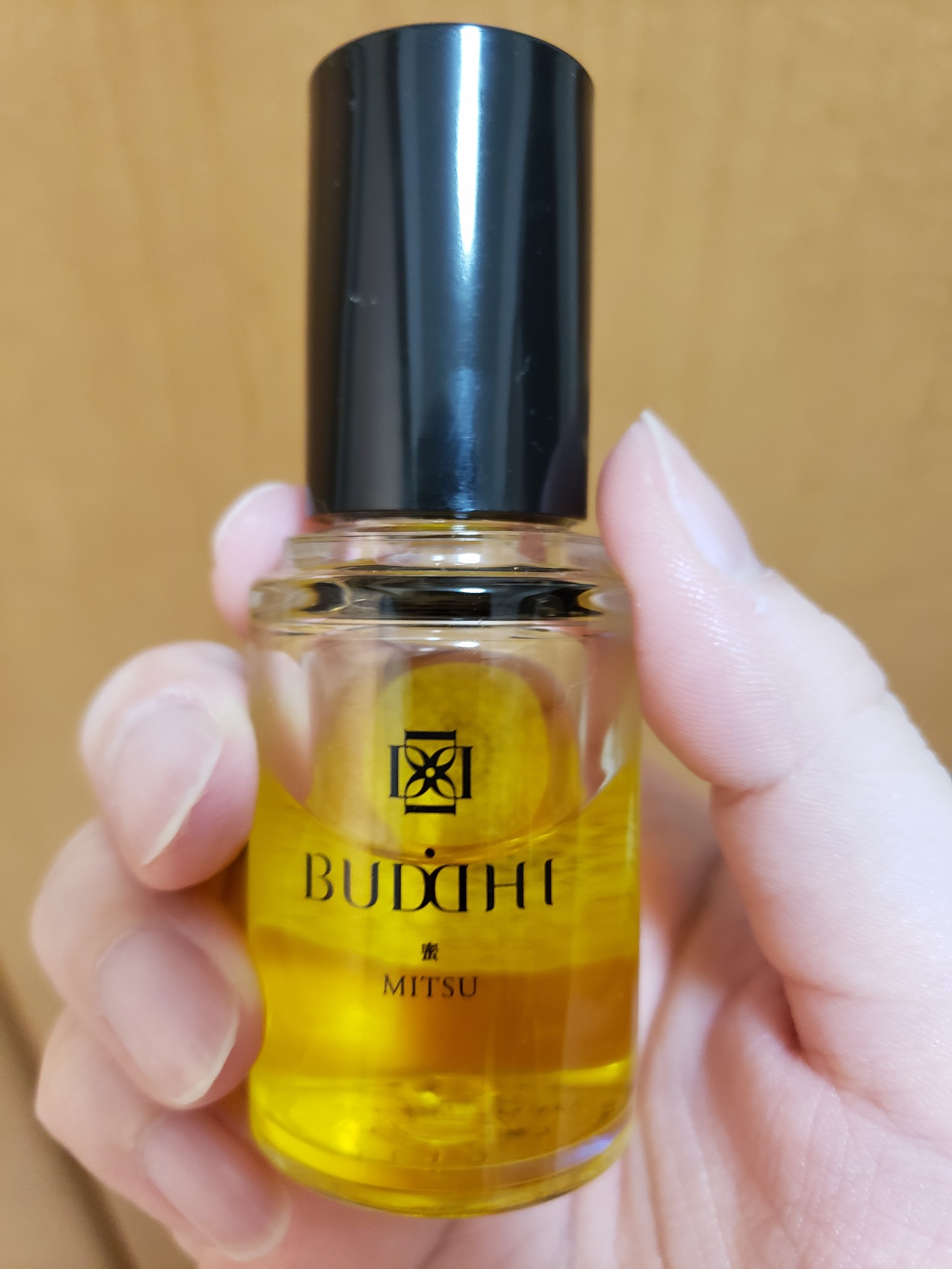 BUDDHI / リトリートオイル美容液 蜜の公式商品情報｜美容・化粧品情報