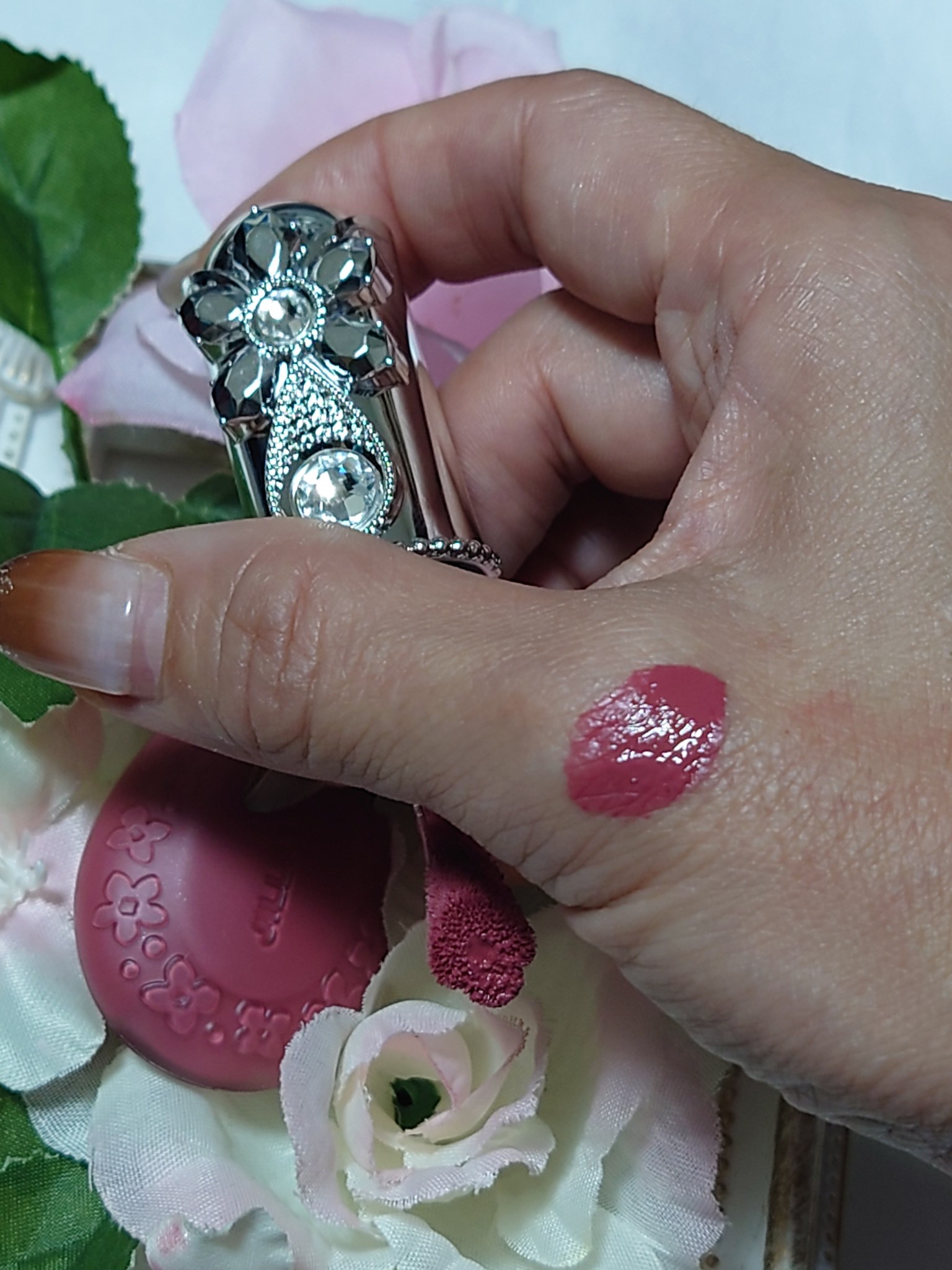 ジルスチュアート / ブルームドロップ リップ＆チーク シフォン 04 peach hummingの公式商品情報｜美容・化粧品情報はアットコスメ