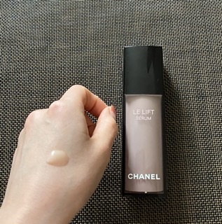 ル　リフト　セラム　CHANEL美容液