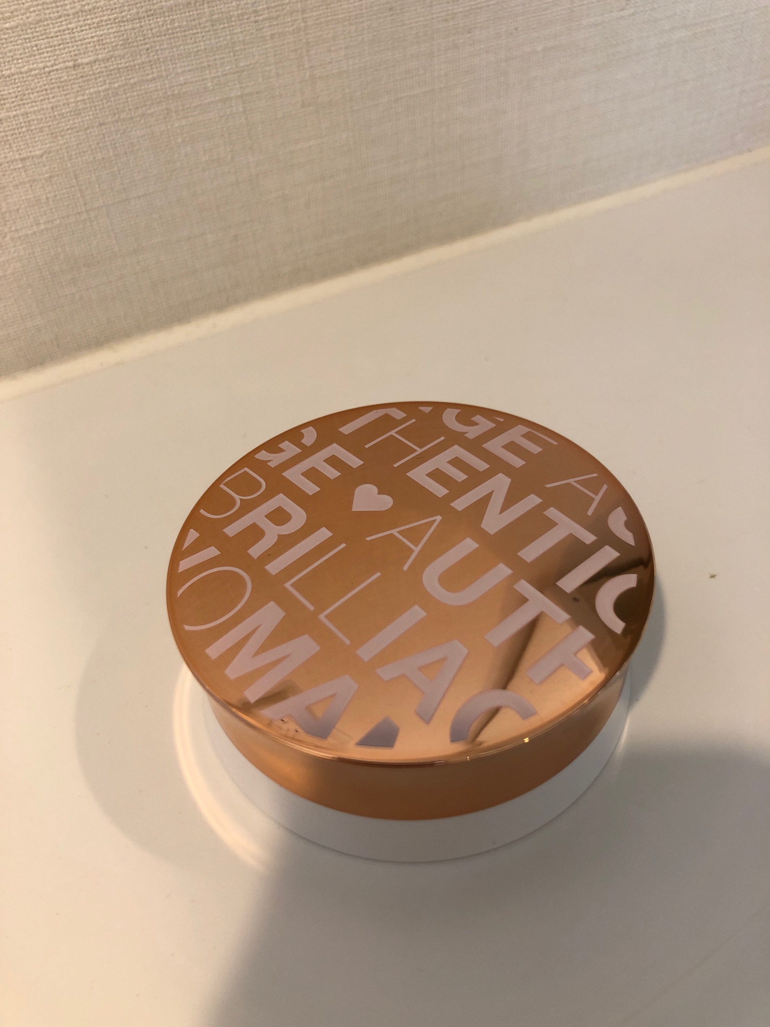 ブリリアージュ / オーセンティックウーマン ピアレスの公式商品