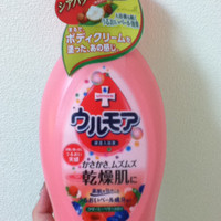 ウルモア 保湿入浴液 ウルモア クリーミーベリーの香りの公式商品情報 美容 化粧品情報はアットコスメ ウルモア 保湿入浴液 ウルモア クリーミーベリーの香りの公式商品情報 美容 化粧品情報はアットコスメ
