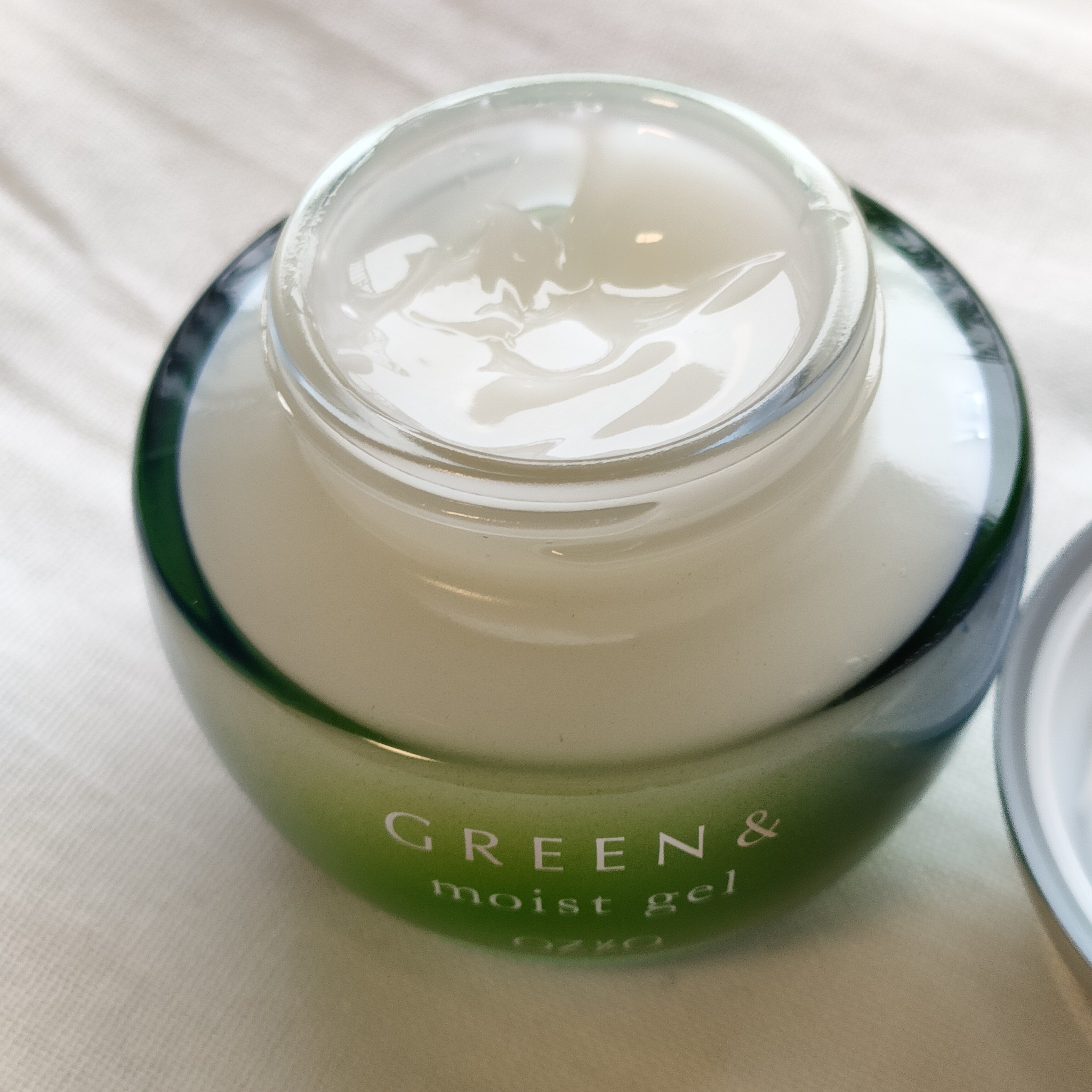 完全レビュー】乾燥肌にはオージオGREEN＆セラム&モイストジェル！