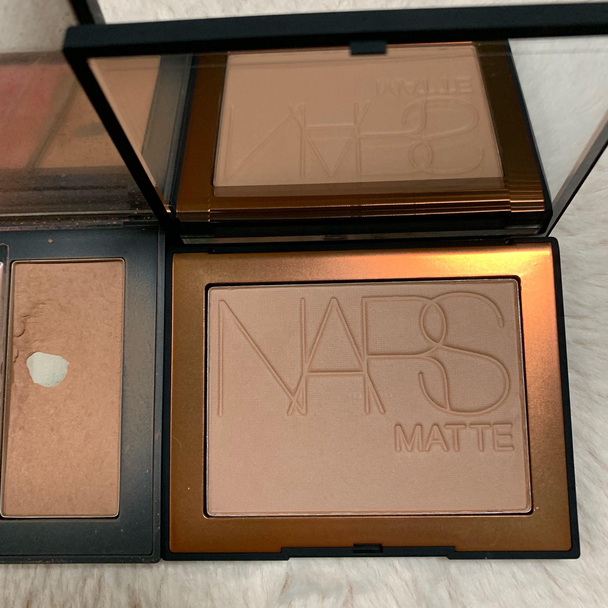 大口予約販売 - NARS マットブロンズパウダー - 完売商品:890円