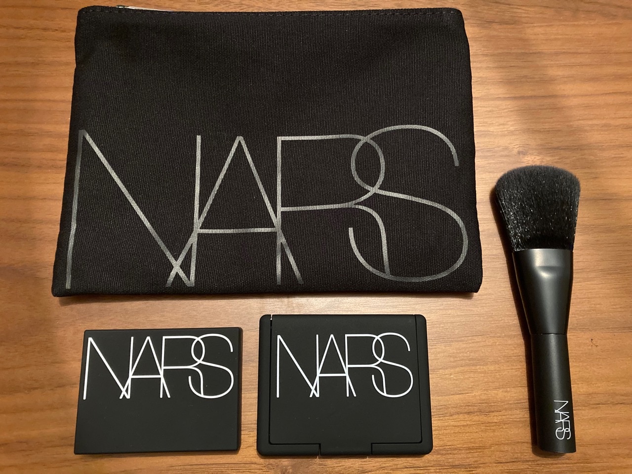 NARS / オン ザ グロー トラベル チークセットの公式商品情報｜美容