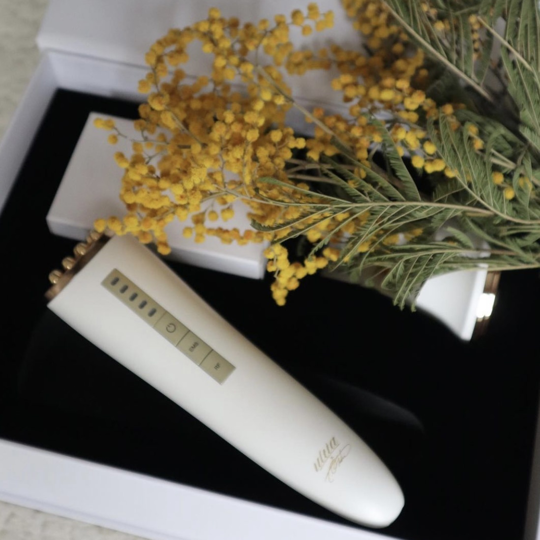 ULTIA / EMINALIFTの公式商品情報｜美容・化粧品情報はアットコスメ