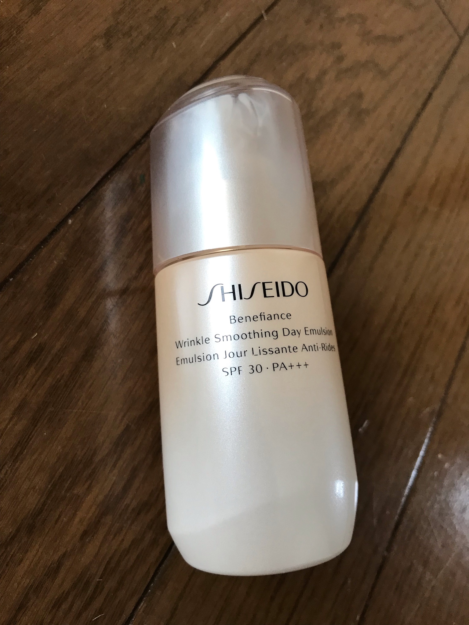 SHISEIDO / ベネフィアンス リンクル スムージングデーエマルジョンの 