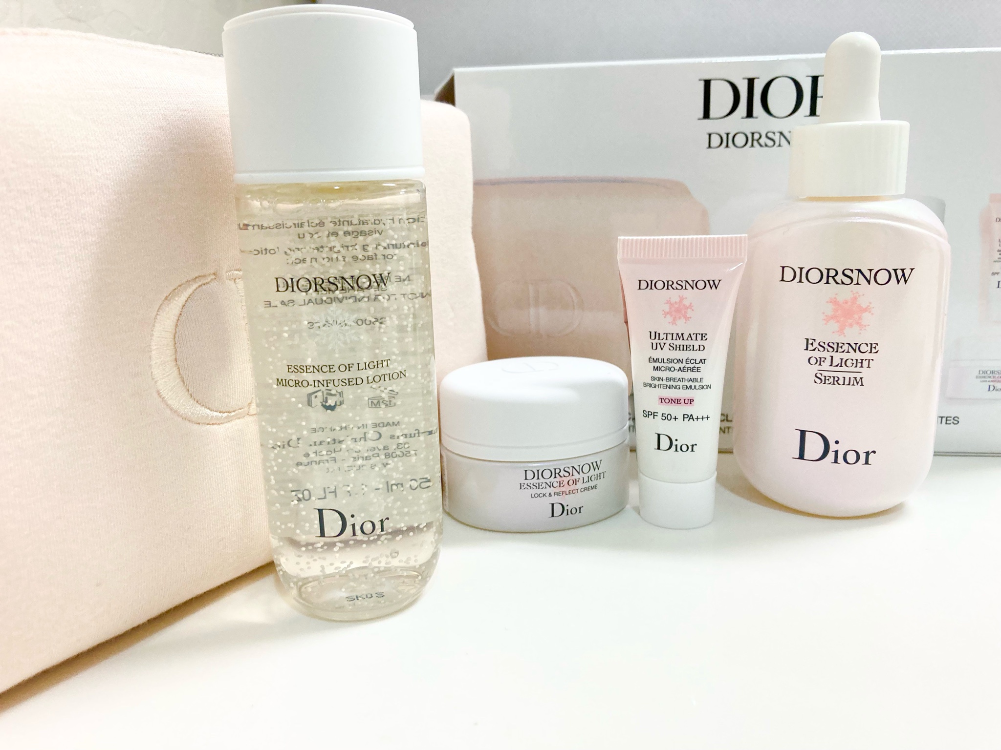 完璧 【新品未使用】DIOR ディオール スノー エッセンス コフレ 美容液 