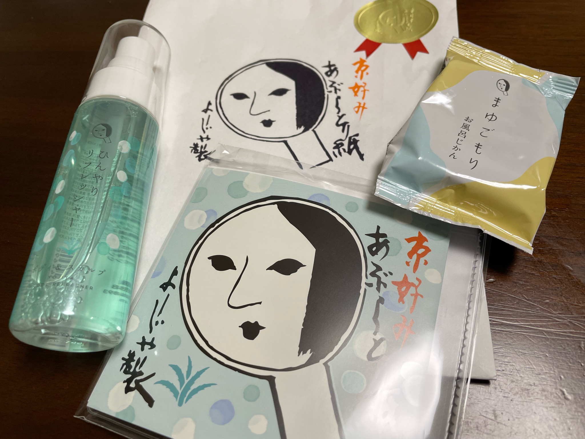 よーじや / あぶらとり紙の公式商品情報｜美容・化粧品情報は