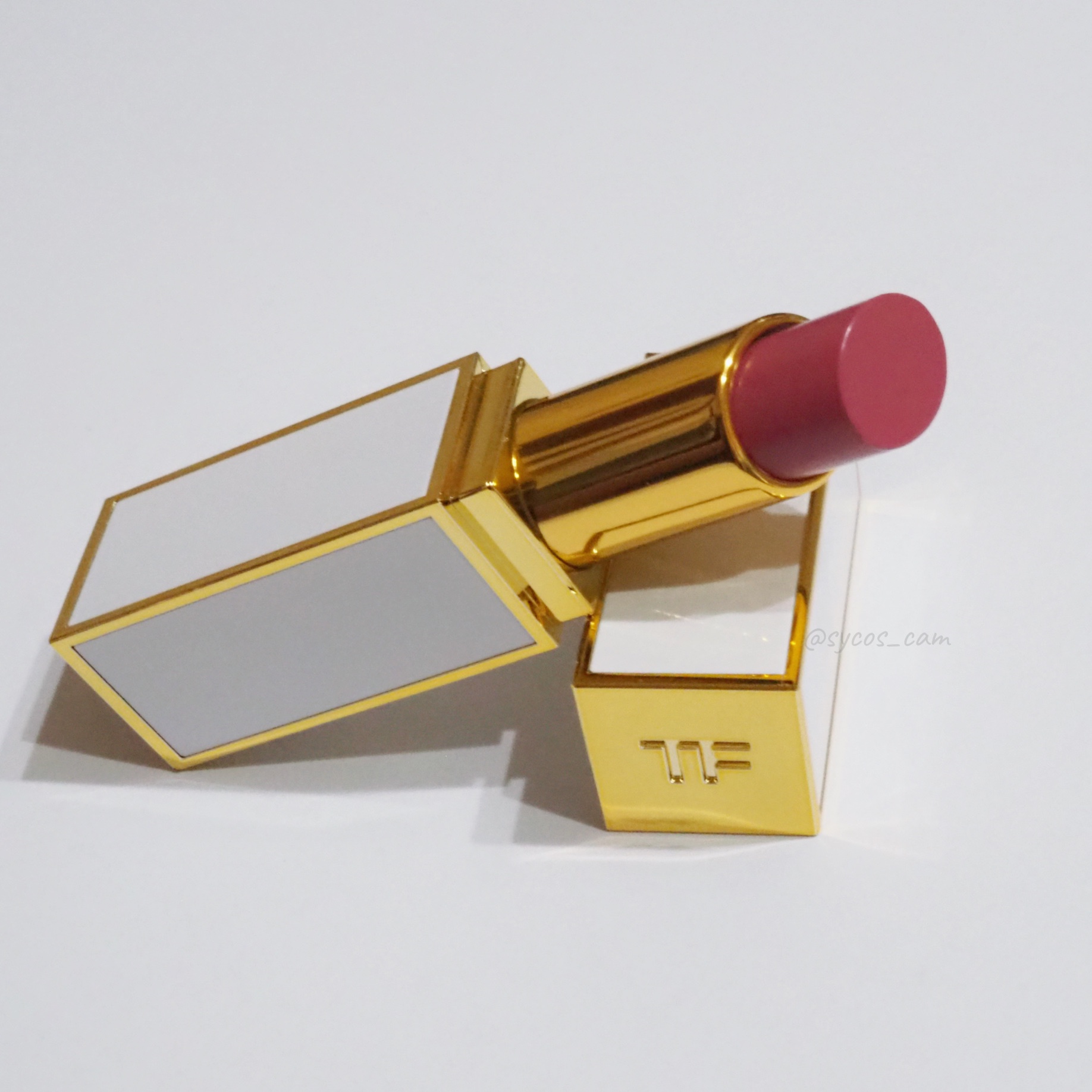 トム フォード ビューティ / ウルトラ シャイン リップ カラー 107 ラマンの公式商品情報｜美容・化粧品情報はアットコスメ