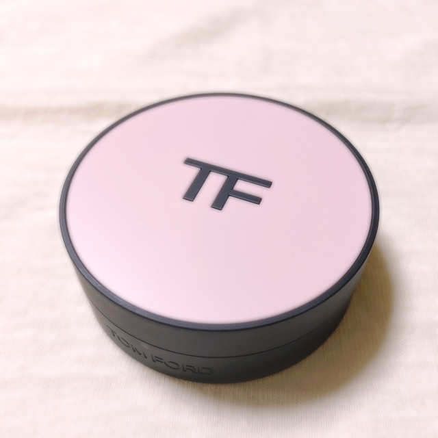 トムフォードビューティ ソレイユ グロウ トーン アップ