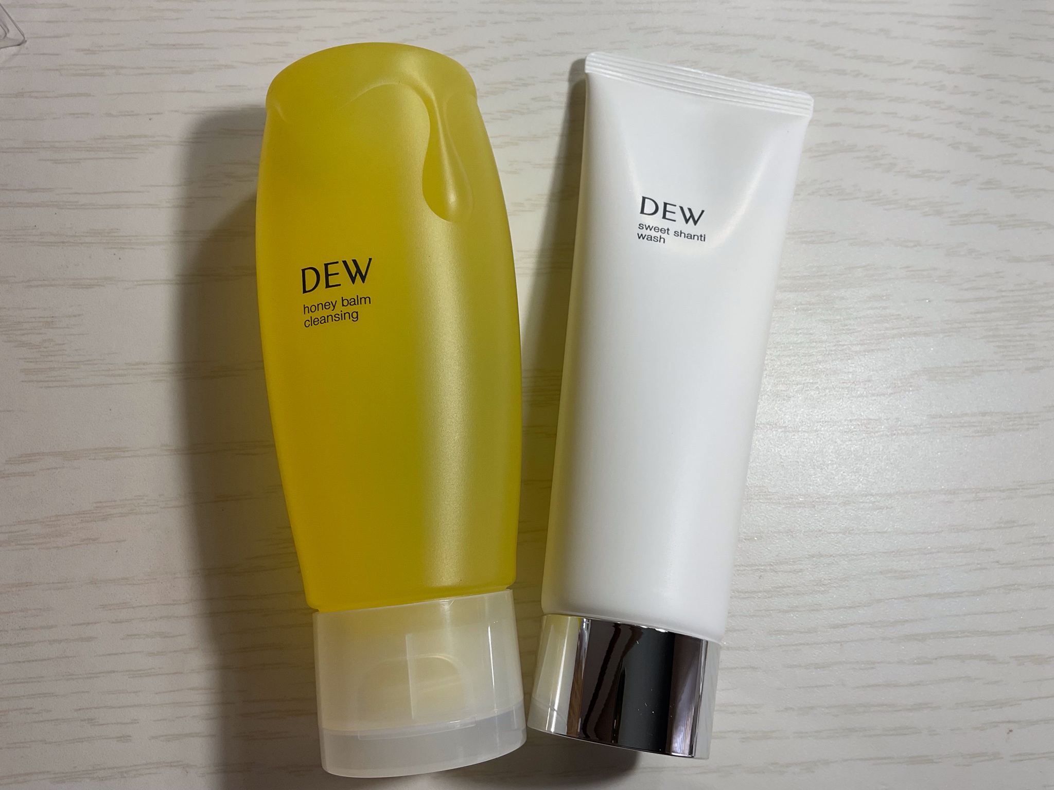 送料込】 DEW ハニーバームクレンジング