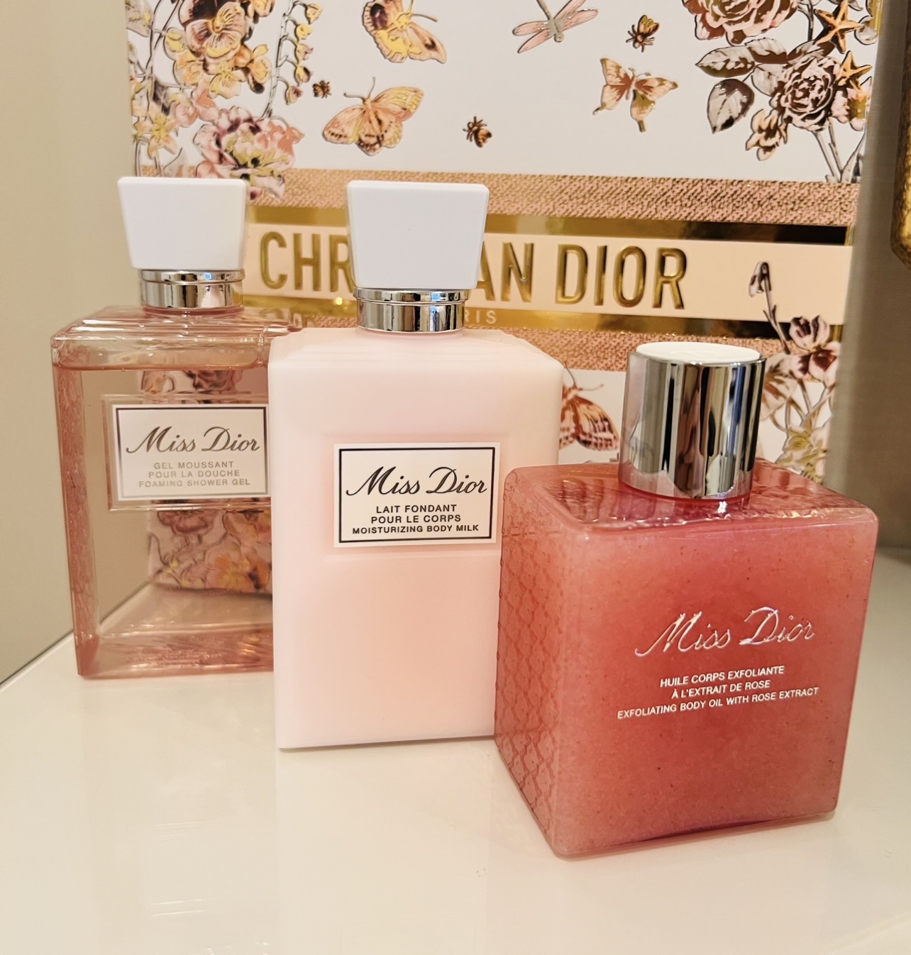 dior ルボーム ボディスクラブ DIOR】 【新作】ミス ディオール ボディ スクラブ・ボディケア