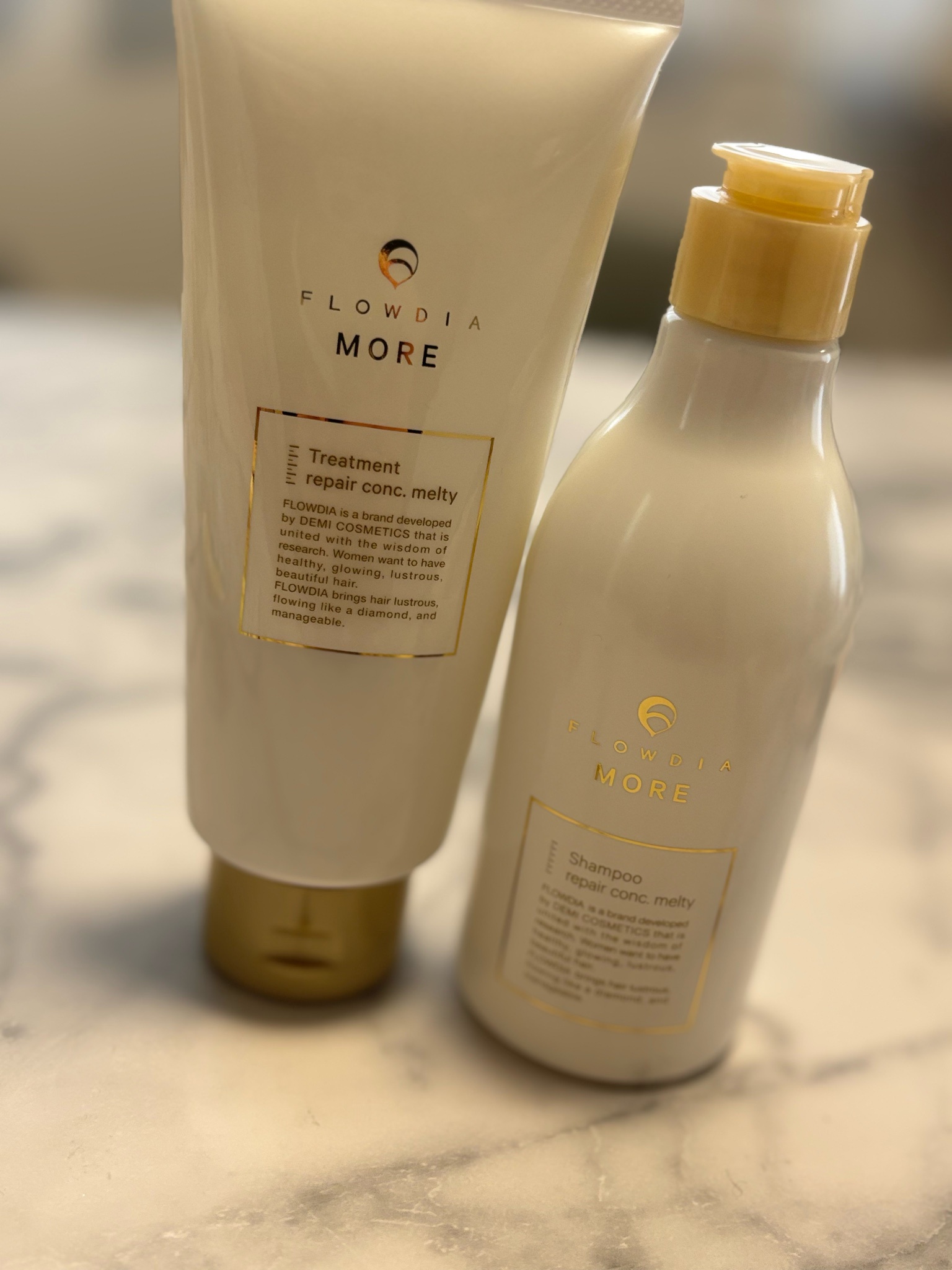 FLOWDIA / FLOWDIA MORE SHAMPOO REPAIR CONC. MELTYの公式商品