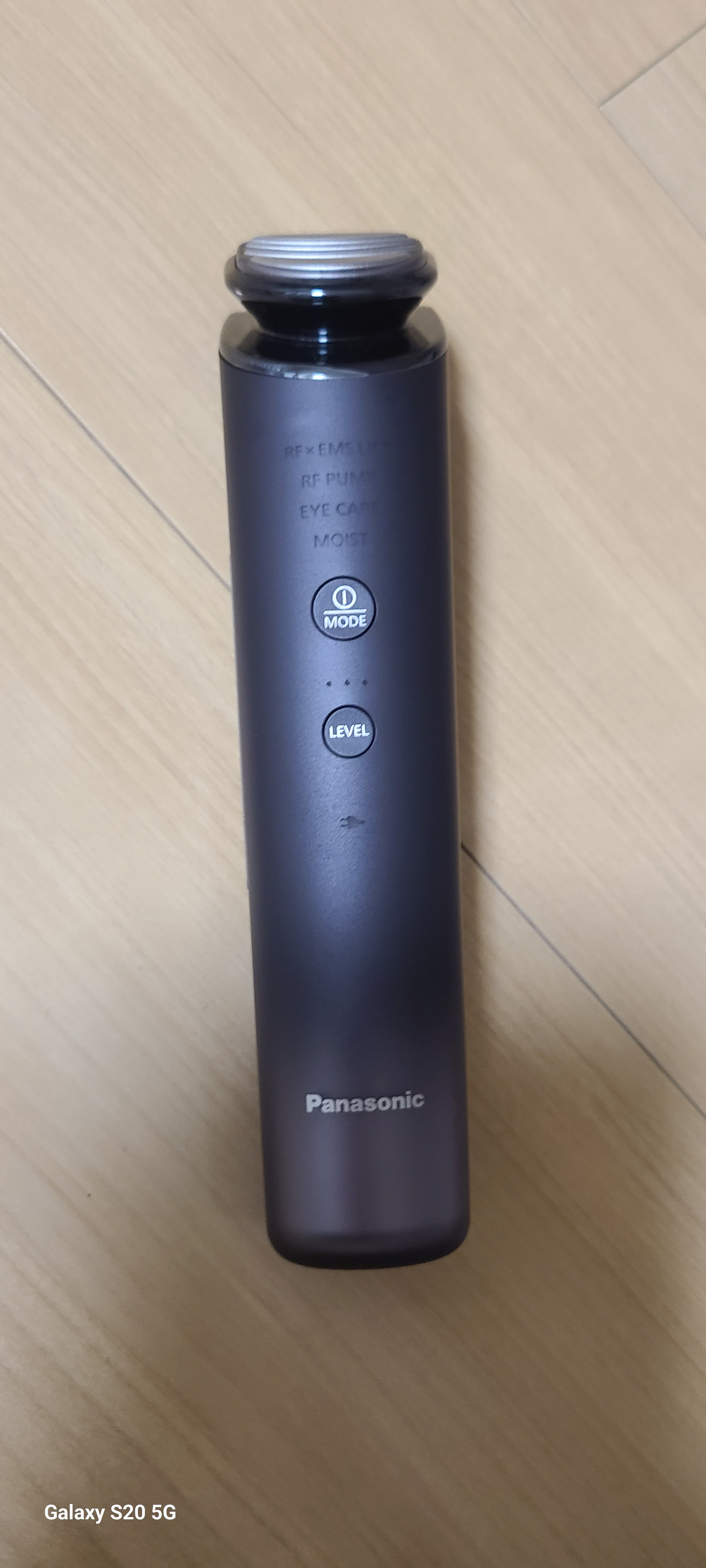 Panasonic / バイタリフト RF EH-SR85の公式商品情報|美容 Panasonic / バイタリフト RF EH-SR85の公式商品情報|美容