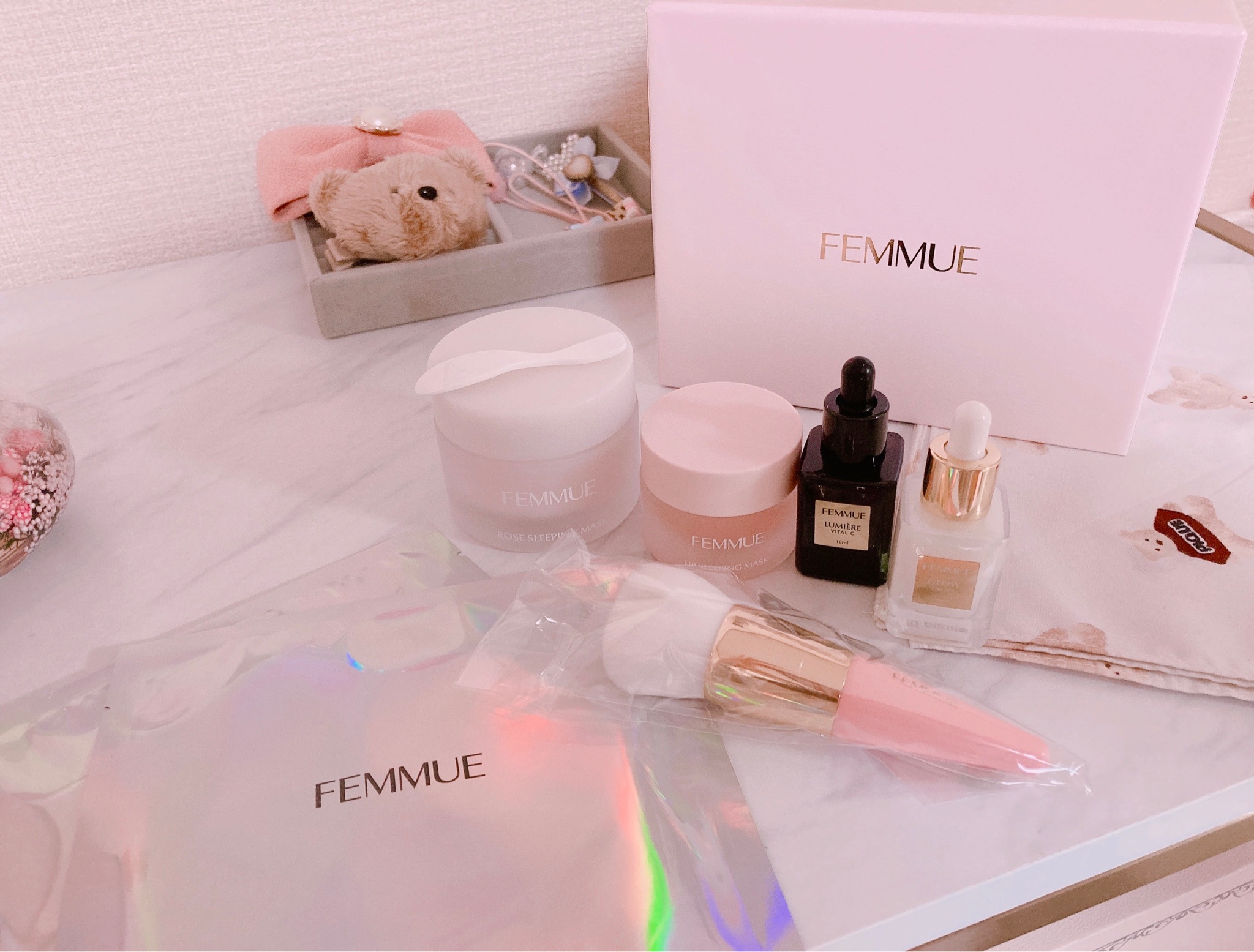 FEMMUE（ファミュ） / ホリデートリートメントセット 2021の公式商品 ...