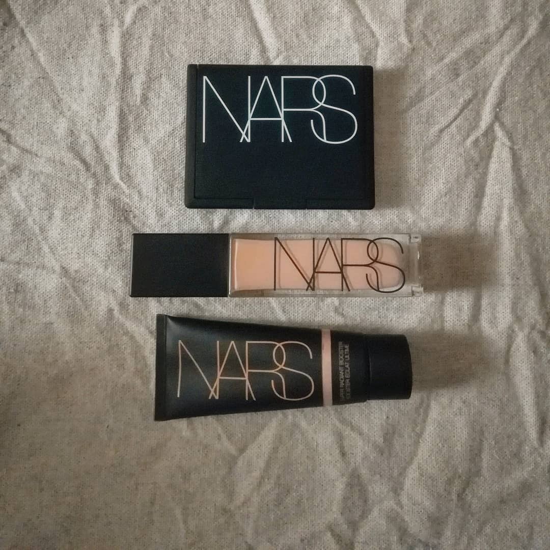 NARS / スーパーラディアントブースターの公式商品情報｜美容・化粧品