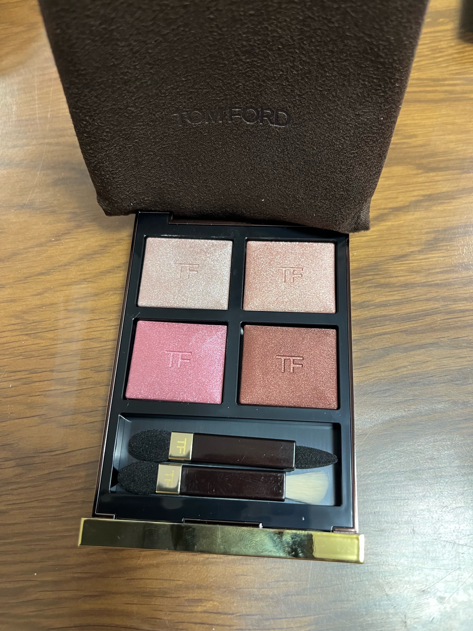 レビュー高評価の商品！ ラスト！TOMFORD アイ カラークォード 42