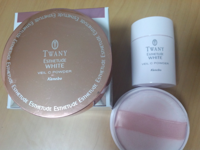 TWANY ESTHETUDE WHITE VEIL C POWDER 3点