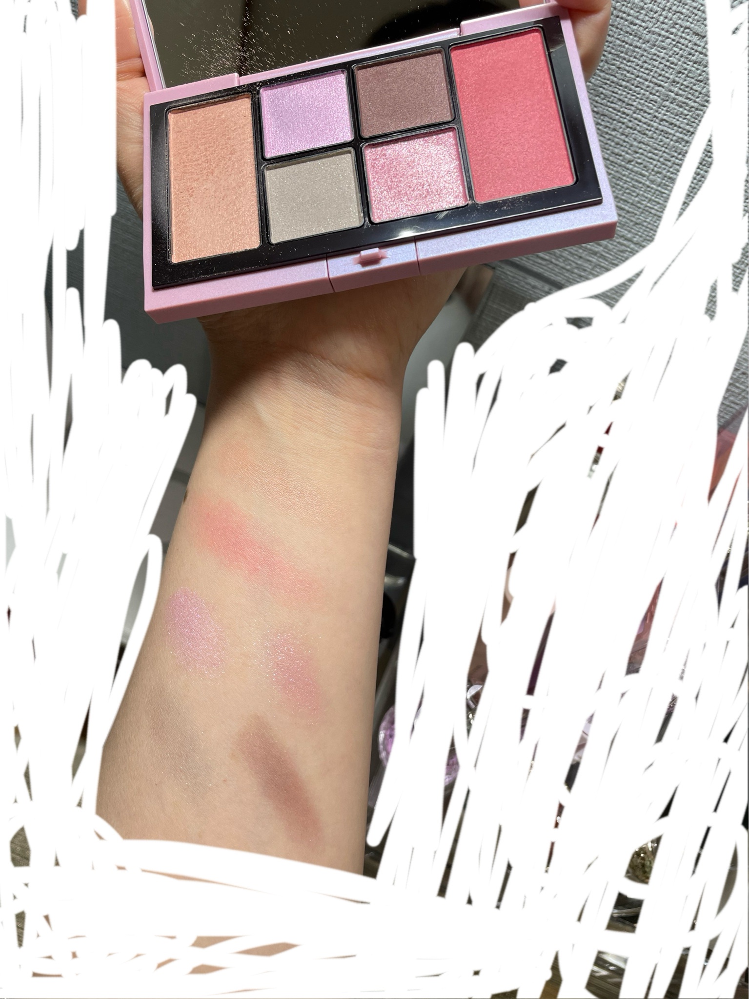 RMK / RMK ザ ピンク ハイ アイズ ＆ ブラッシュ パレットの公式