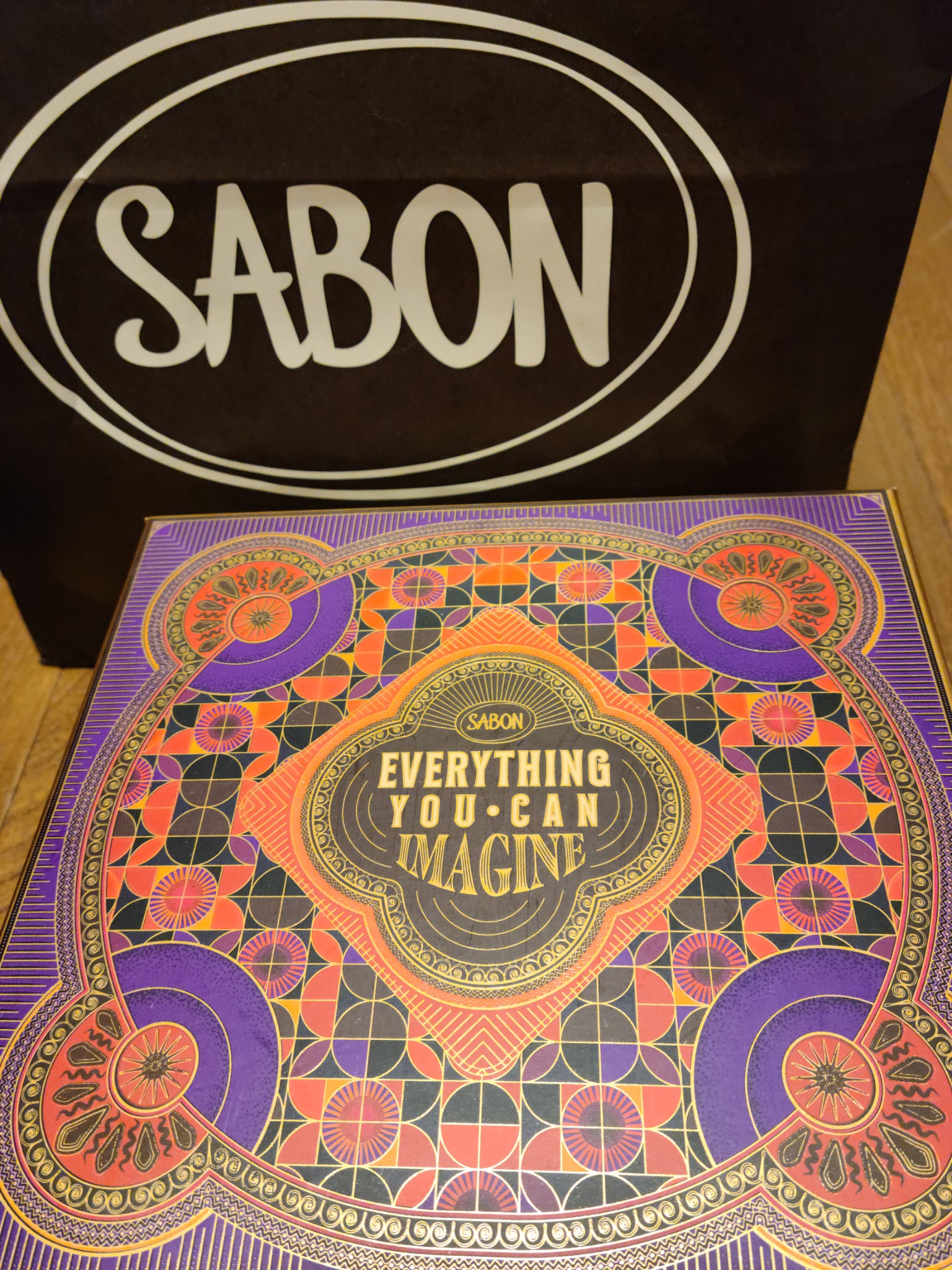 SABON(サボン) / ボディスクラブ ゴールデン・ディライトの公式