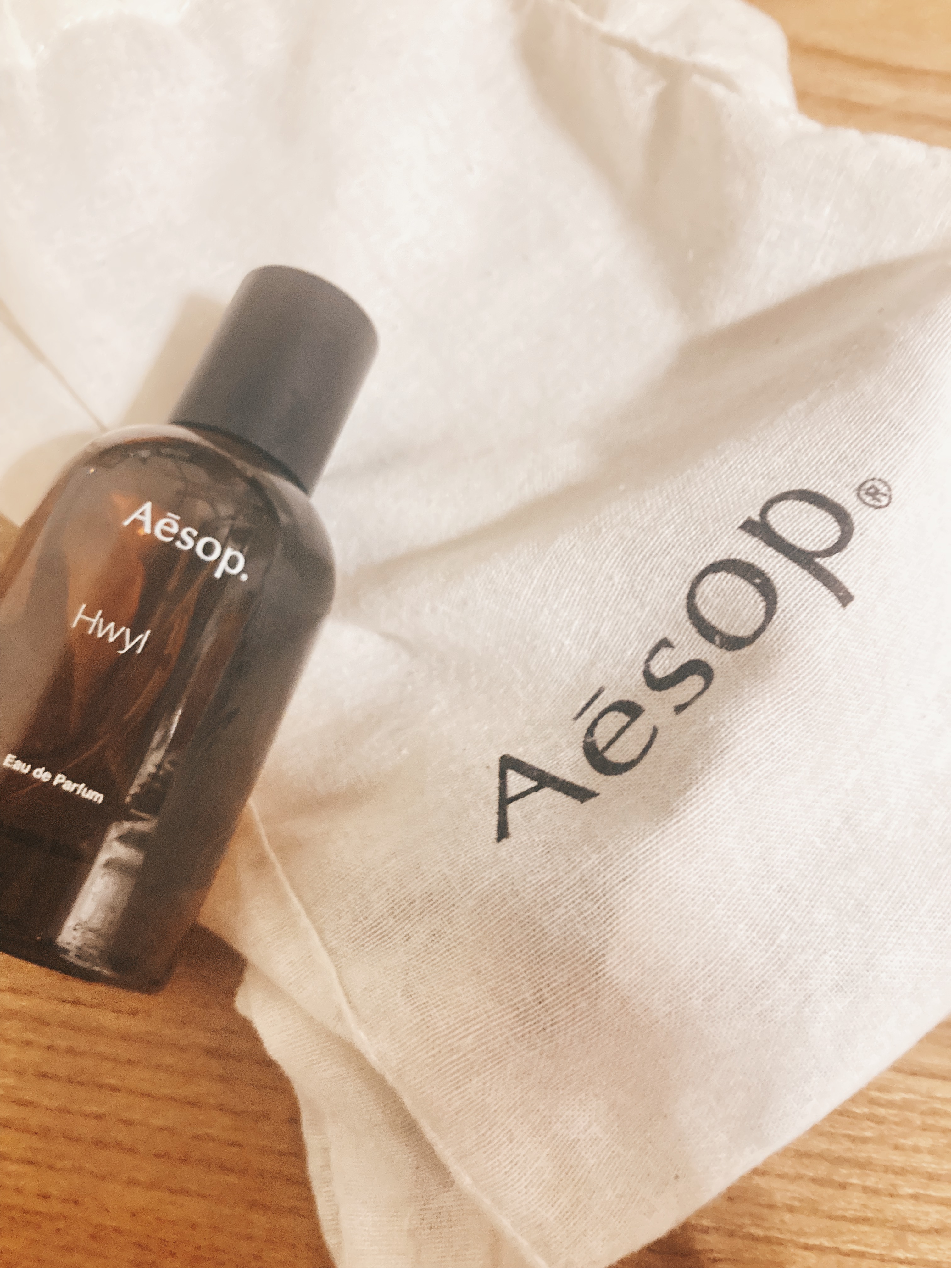 Aesop(イソップ) / ヒュイル オードパルファムの公式商品情報｜美容